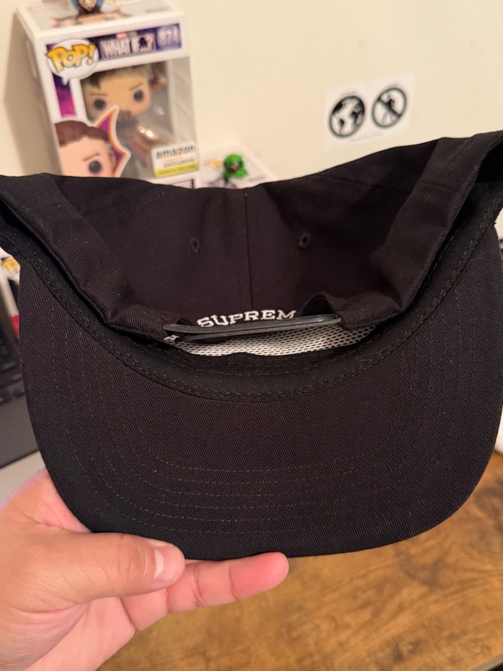 Supreme Mary 5-Panel Cap in Black from their Fall/Winter 2019 (FW19) collection - Picture 3 of 8